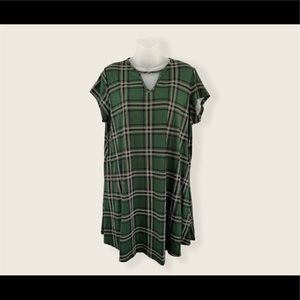 LARK + GREY Plaid Swing Pocket Dress. size L. Green ,yellow,black, white plaid